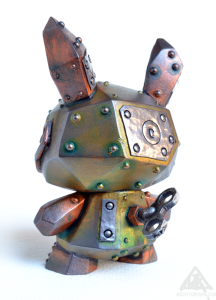 Facet Fractions.Mechtorian customised mini resin Shard art toy from Broke Piggy and Scott Tolleson. By Doktor A. Bruce Whistlecraft. 2019.C Back.