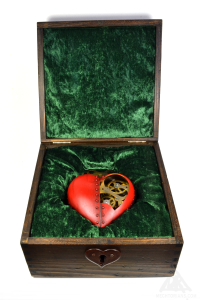 Woodsman's Heart.Mechtorian original sculpture by Doktor A. Bruce Whistlecraft.2023.Woodsmans-Heart-Box-A-WEB