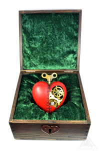 Woodsman's Heart.Mechtorian original sculpture by Doktor A. Bruce Whistlecraft.2023.Woodsmans-Heart-Box-C-WEB