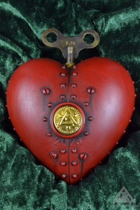 Woodsman's Heart.Mechtorian original sculpture by Doktor A. Bruce Whistlecraft.2023.Woodsmans-Heart-Close-Back-WEB