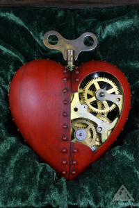 Woodsman's Heart.Mechtorian original sculpture by Doktor A. Bruce Whistlecraft.2023.Woodsmans-Heart-Close-Front-WEB