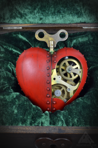 Woodsman's Heart.Mechtorian original sculpture by Doktor A. Bruce Whistlecraft.2023.Woodsmans-Heart-Promo-Close-WEB